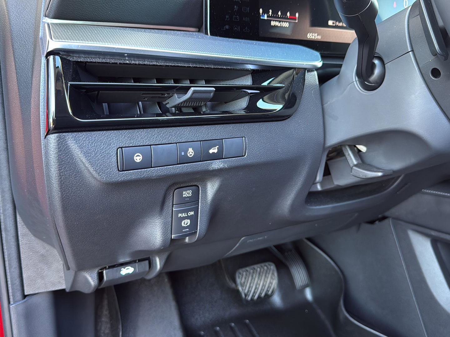 Used 2025 Nissan Murano SL AWD/4WD image 14