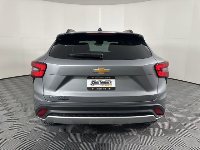 New 2026 Chevrolet Trax LT w/ Driver Confidence Package image 4