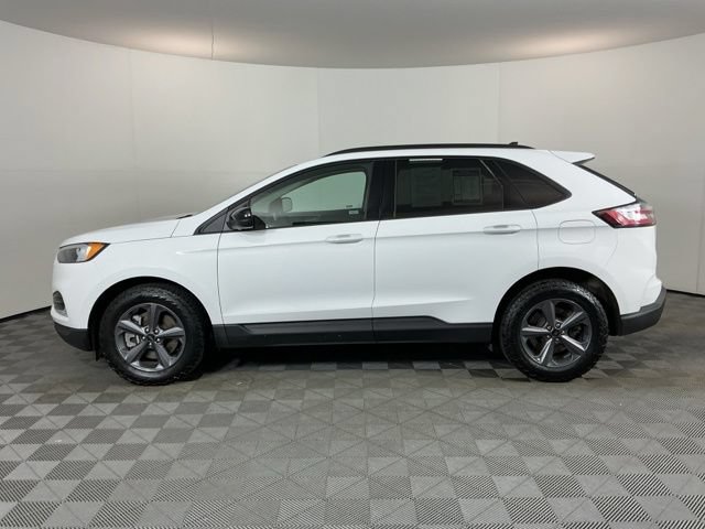 Used 2024 Ford Edge SEL w/ Sport Appearance Package AWD/4WD image 8