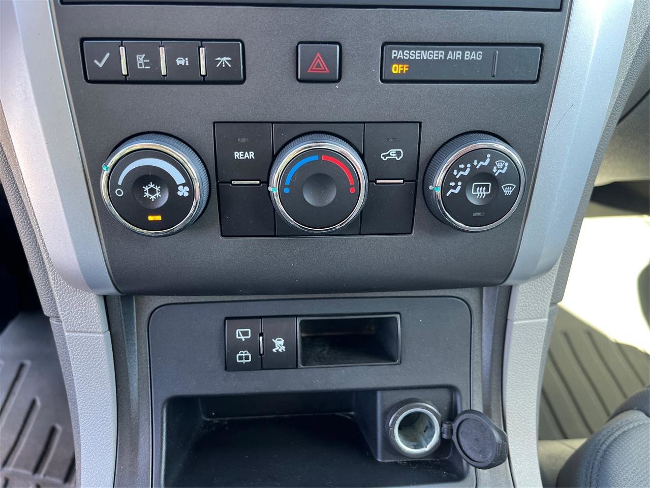 Used 2012 Chevrolet Traverse LT image 18