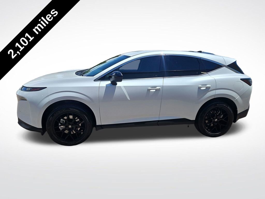 Used 2025 Nissan Murano SV AWD/4WD image 2
