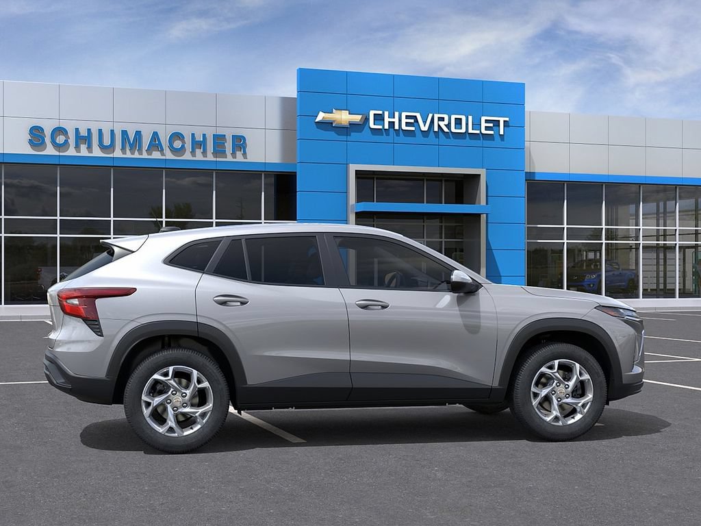 New 2026 Chevrolet Trax LS w/ LS Convenience Package FWD image 5