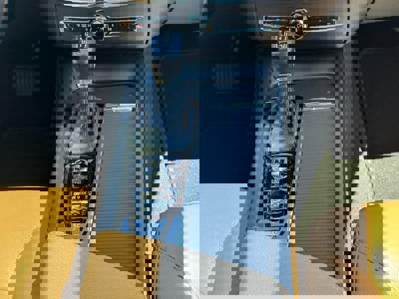 Used 2020 Volvo XC60 T5 Momentum image 14