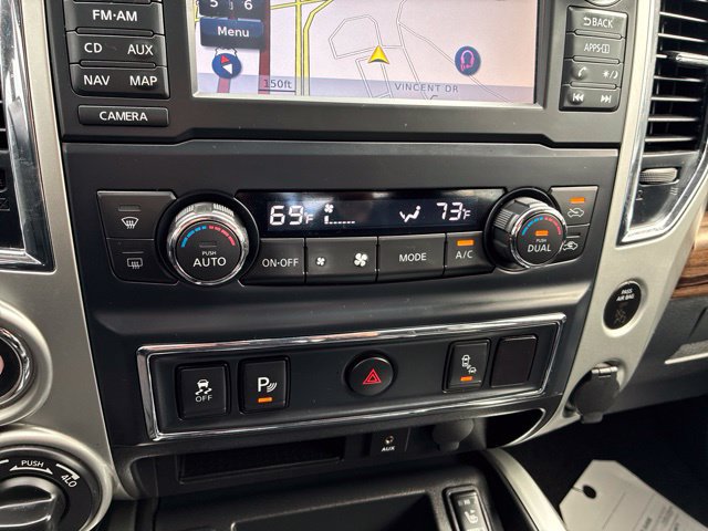 Used 2017 Nissan Titan SL AWD/4WD image 34