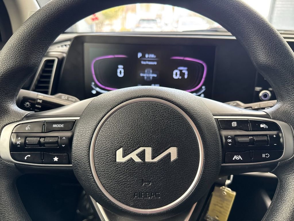 Used 2024 Kia Sportage LX image 21