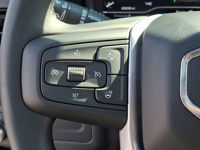 Used 2023 GMC Yukon SLT w/ SLT Premium Package image 23