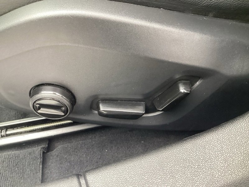 Used 2020 Volvo S60 T6 Momentum image 21