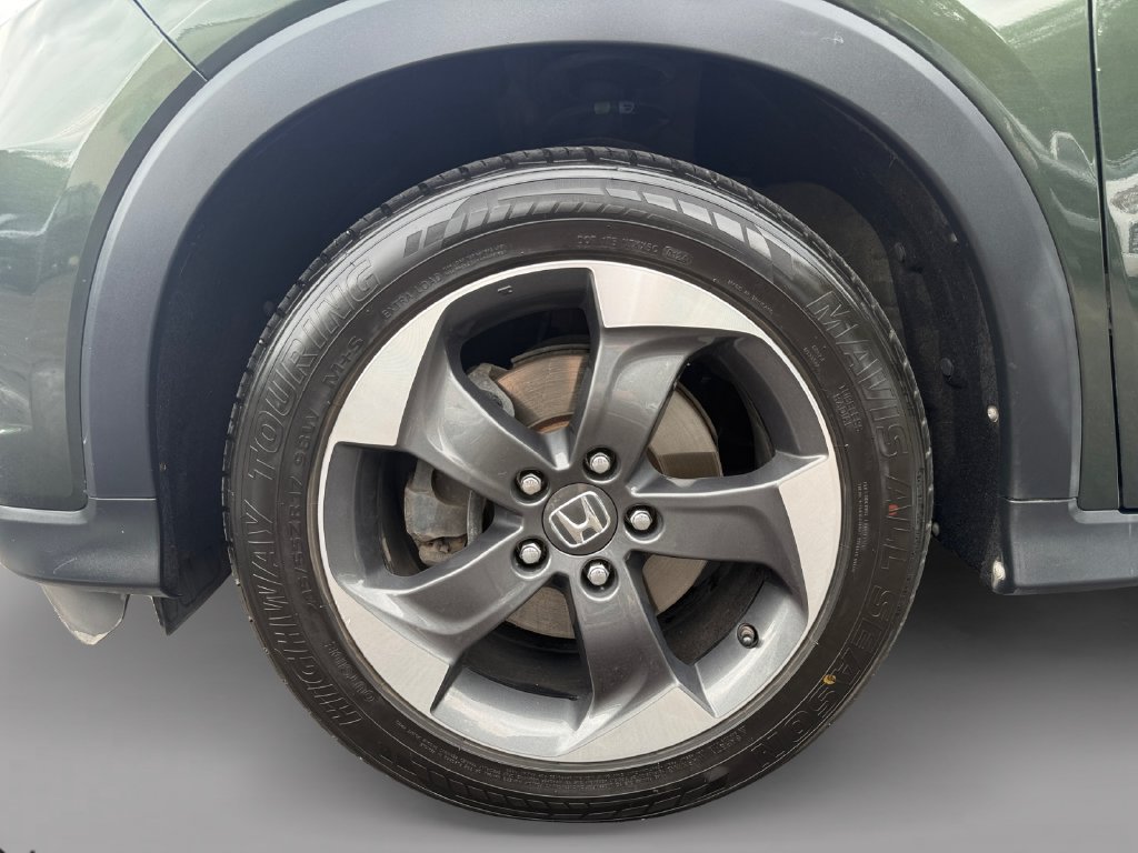 Used 2018 Honda HR-V EX image 16