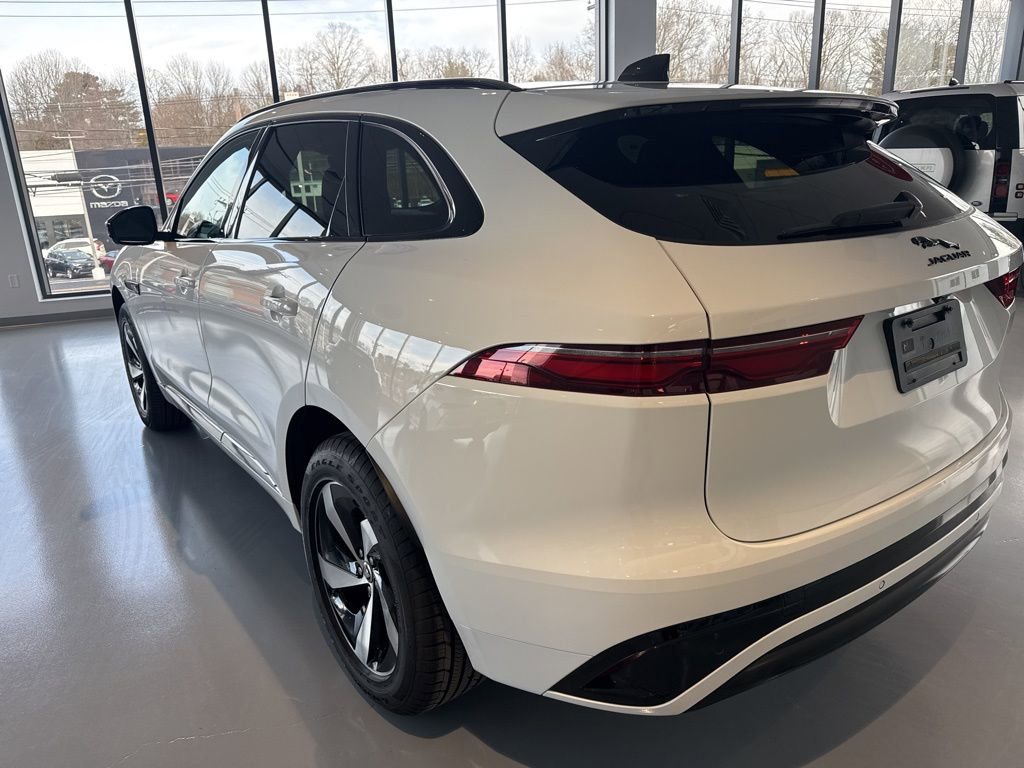 Used 2025 Jaguar F-PACE R-Dynamic S AWD/4WD image 7