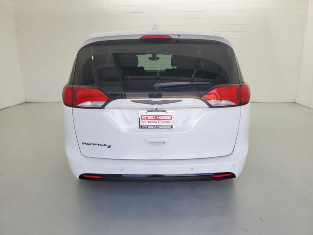 Used 2018 Chrysler Pacifica Touring Plus w/ S Appearance Package image 6
