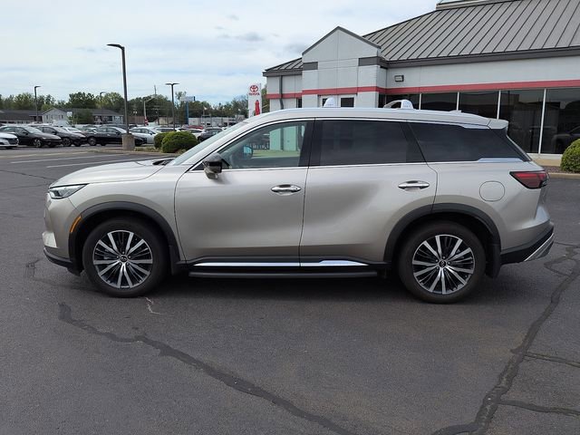 Used 2025 INFINITI QX60 Sensory w/ Vision Package AWD/4WD image 4