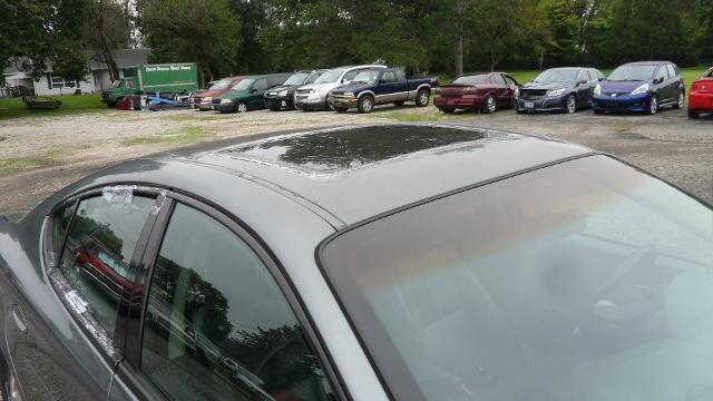 Used 2004 Pontiac Grand Prix GT2 w/ Leather Trim Pkg FWD image 5