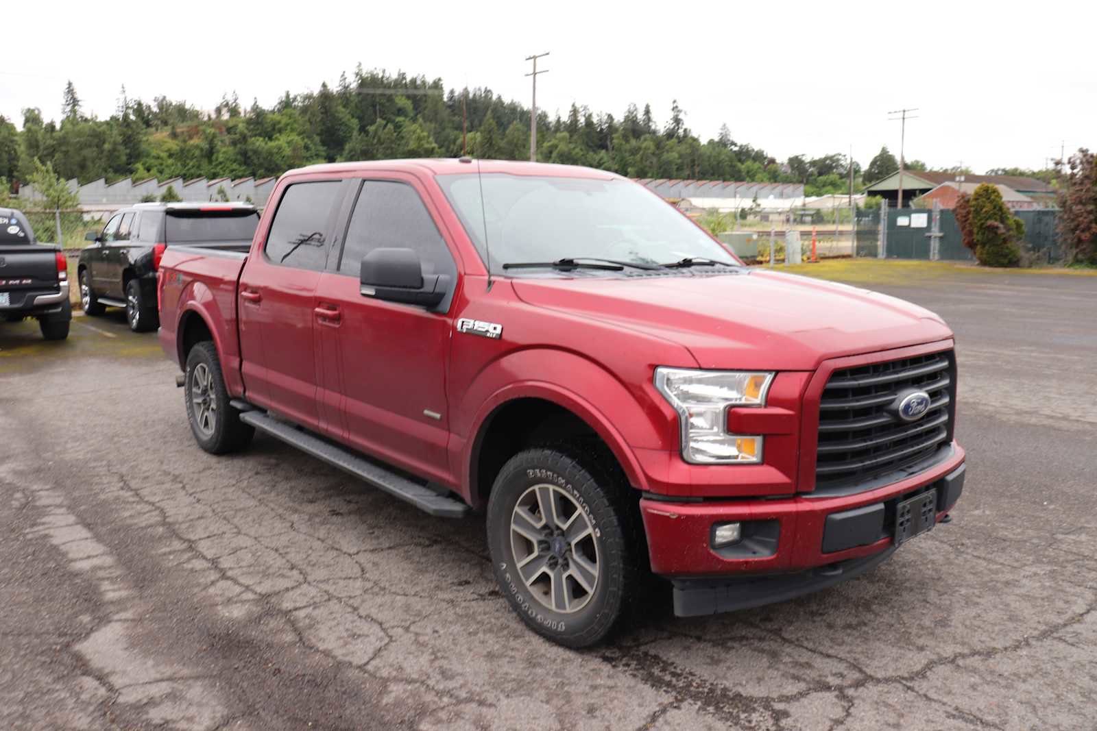 Used 2017 Ford F150 XLT w/ Equipment Group 302A Luxury AWD/4WD image 3