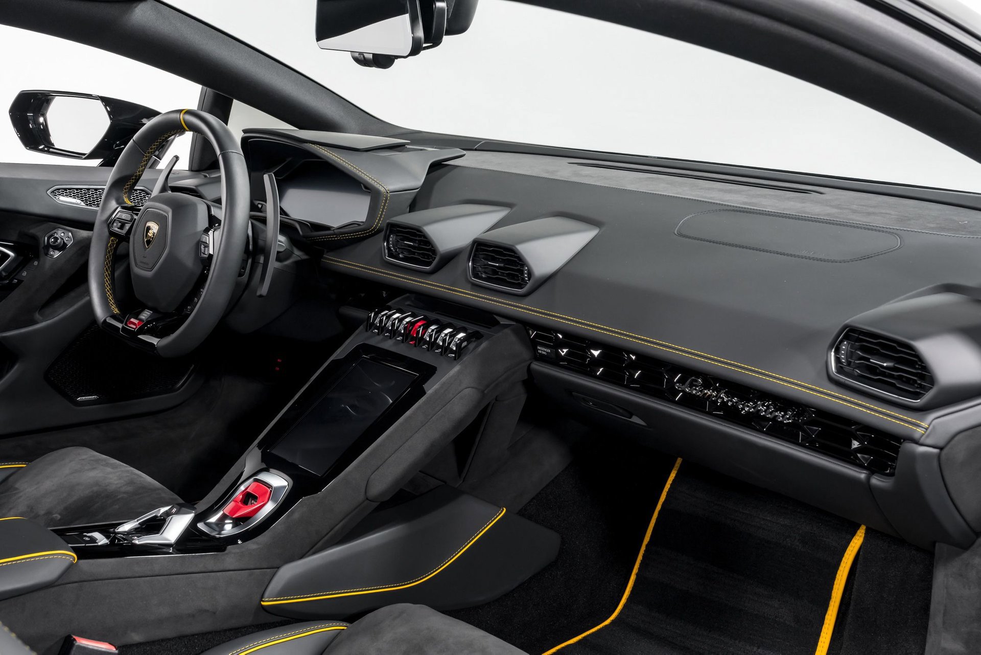 Used 2023 Lamborghini Huracan Tecnica image 34