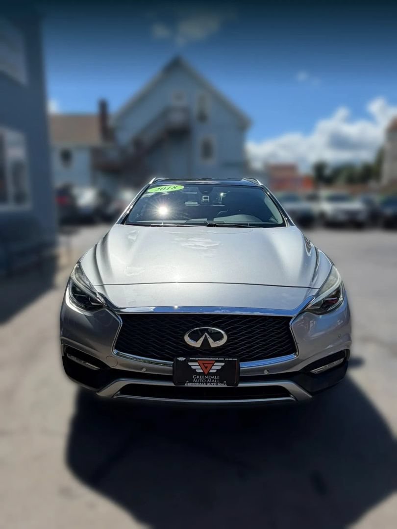Used 2018 INFINITI QX30 AWD image 10