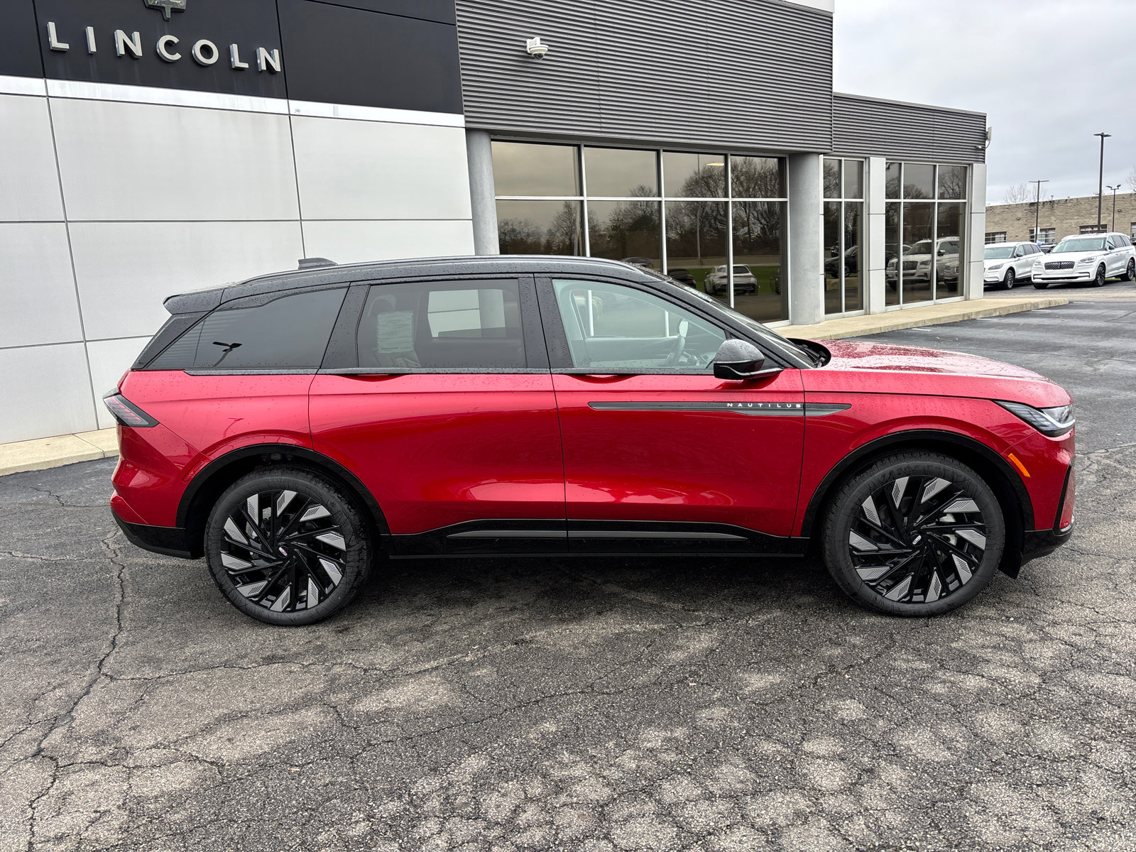 New 2026 Lincoln Nautilus Reserve AWD/4WD image 8