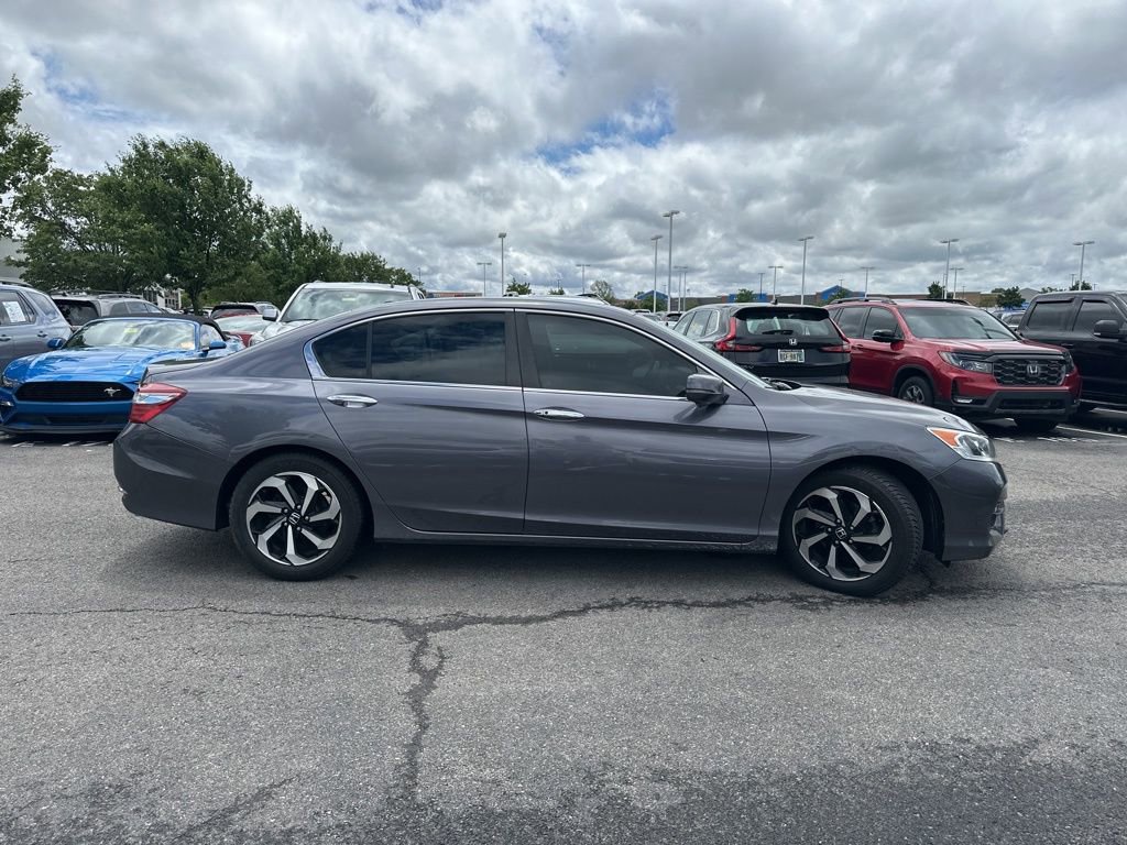 Used 2016 Honda Accord EX-L image 12