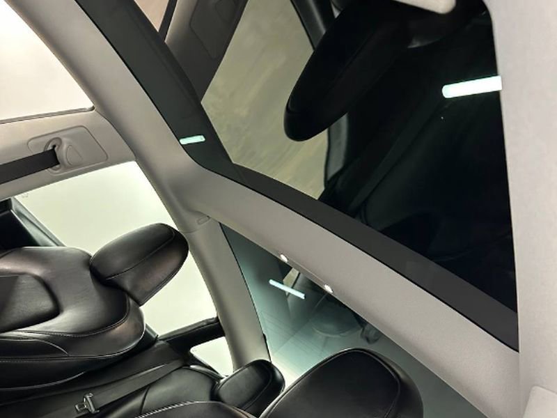 Used 2023 Tesla Model 3 Standard Range RWD image 39