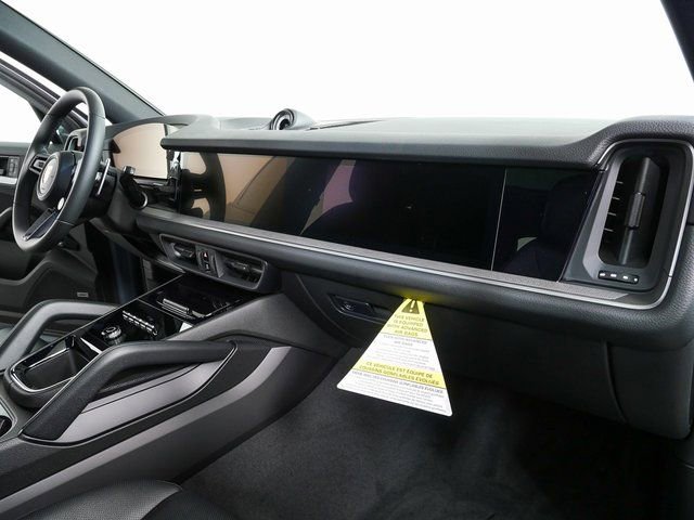New 2026 Porsche Cayenne S image 26