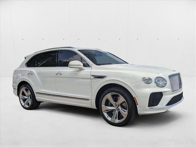 Used 2023 Bentley Bentayga image 3