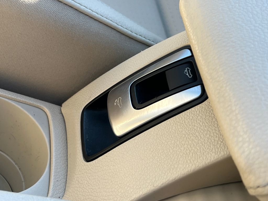 Used 2010 Volkswagen Eos Komfort image 33