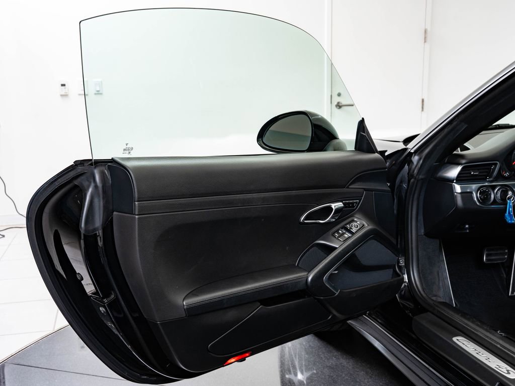 Used 2013 Porsche 911 Carrera 4S image 33