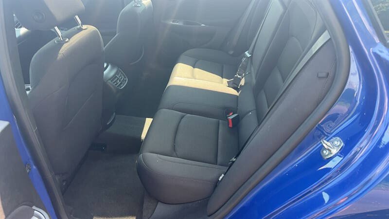 Used 2023 Chevrolet Malibu LT FWD image 12