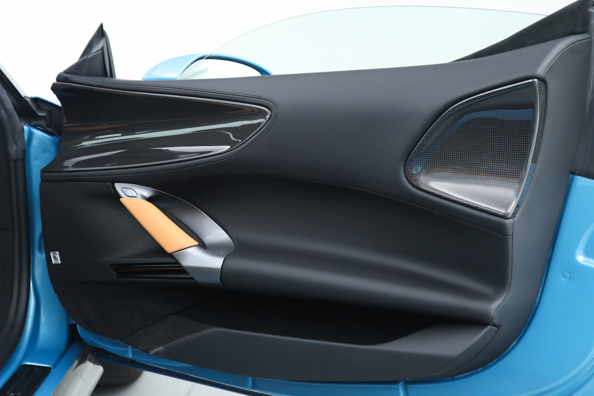 Certified 2024 Ferrari SF90 Spider AWD/4WD image 38