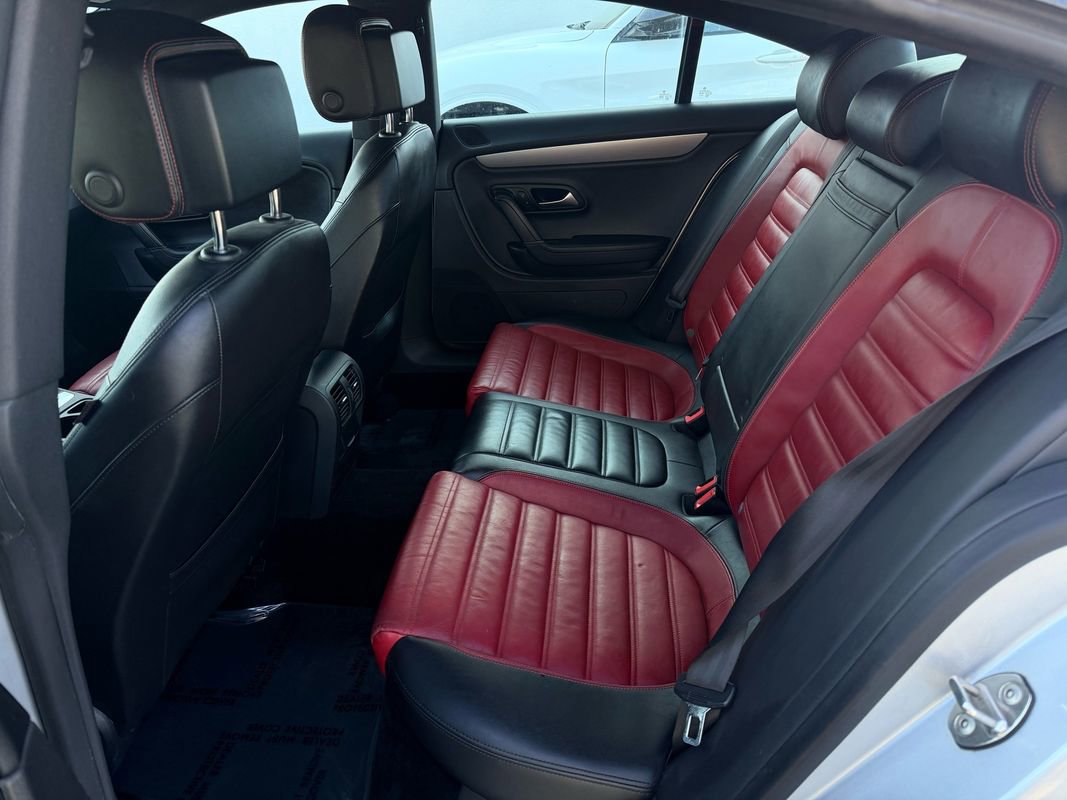 Used 2015 Volkswagen CC R-Line image 13