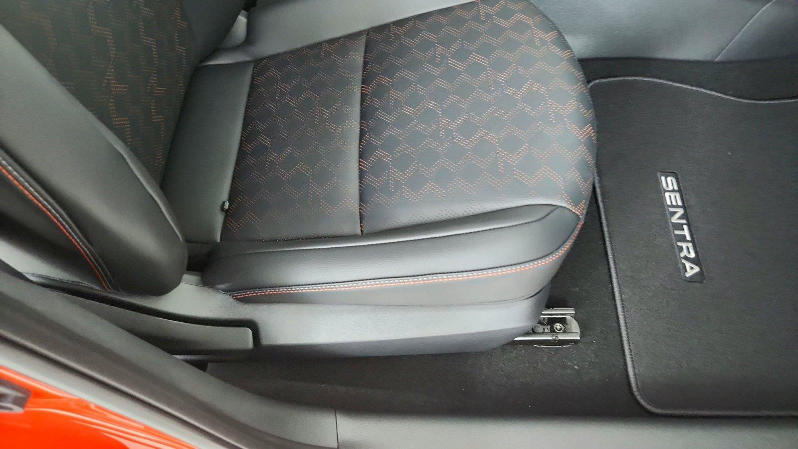 New 2027 Nissan Sentra SR w/ SR Premium Package FWD image 30