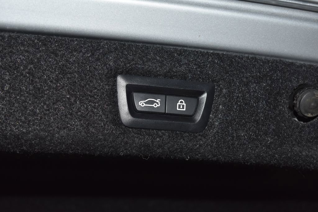 Used 2019 BMW 530i w/ Convenience Package image 34