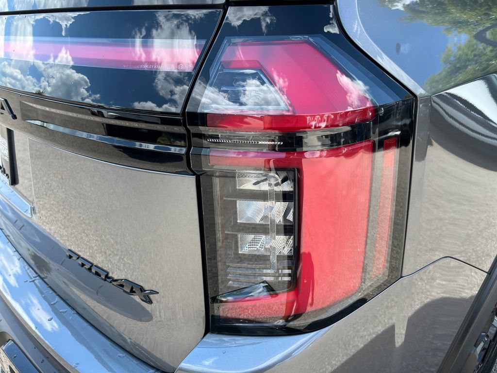 Used 2026 Nissan Armada PRO-4X AWD/4WD image 45