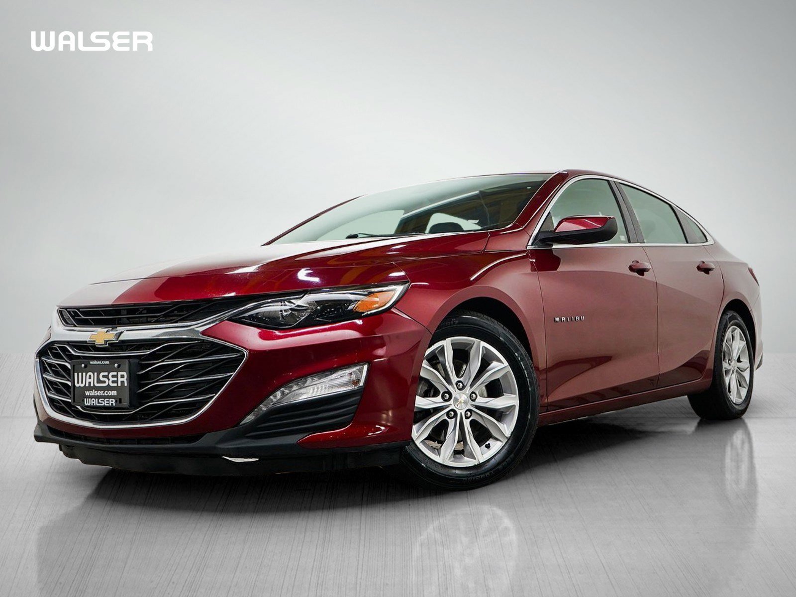 Used 2019 Chevrolet Malibu LT w/ Leather Package FWD image 1