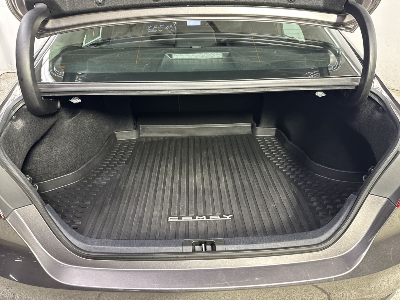 Used 2024 Toyota Camry LE FWD image 36