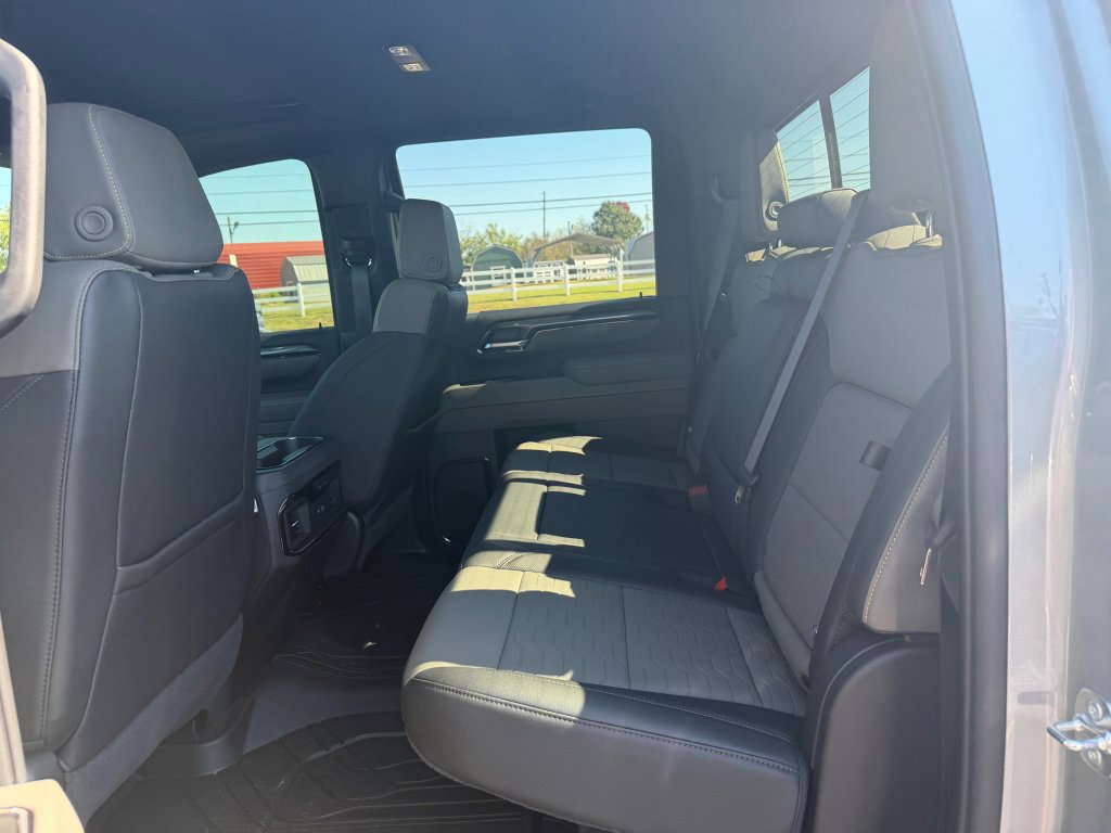 Used 2026 Chevrolet Silverado 2500 ZR2 AWD/4WD image 14
