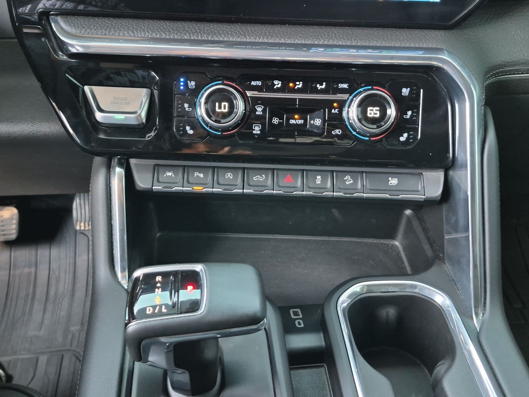 Used 2024 GMC Sierra 1500 Denali w/ Denali Reserve Package AWD/4WD image 26