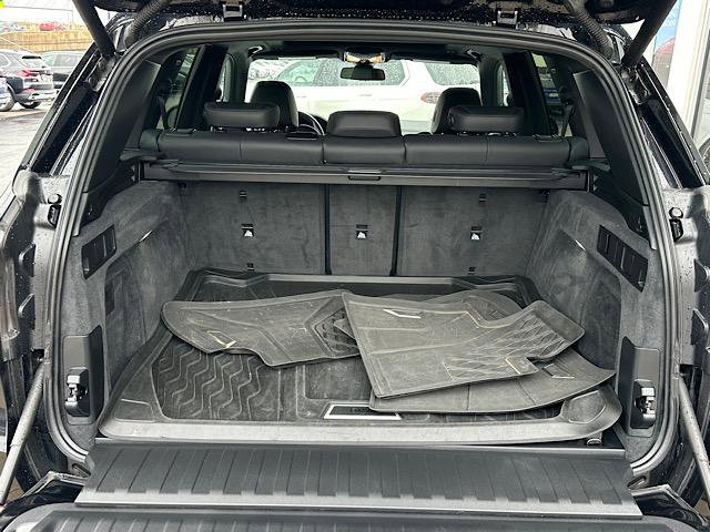 Used 2021 BMW X5 xDrive40i w/ Premium Package image 11