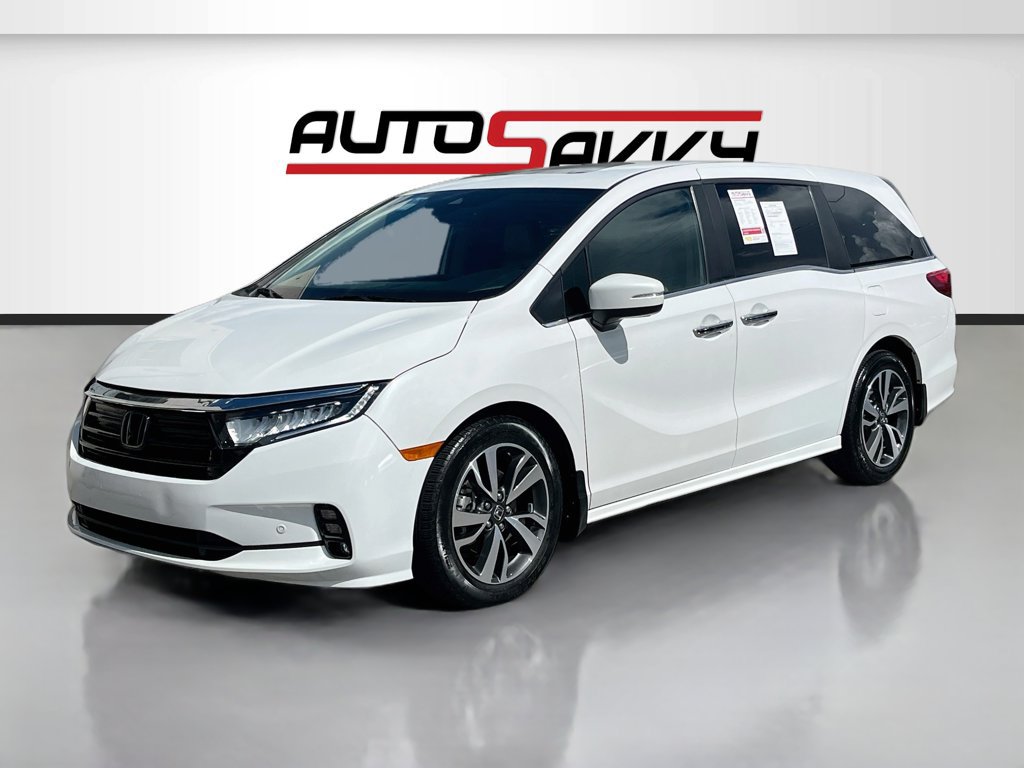 Used 2024 Honda Odyssey Touring image 3