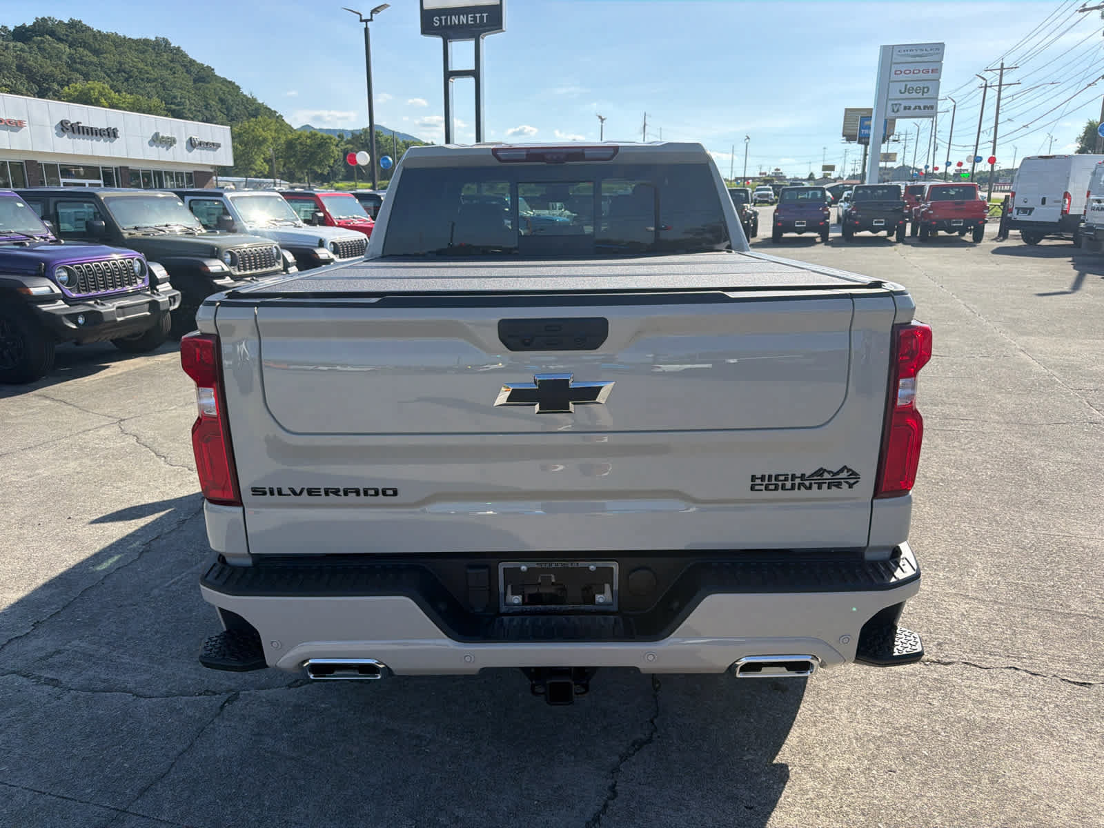 New 2026 Chevrolet Silverado 1500 High Country AWD/4WD image 8