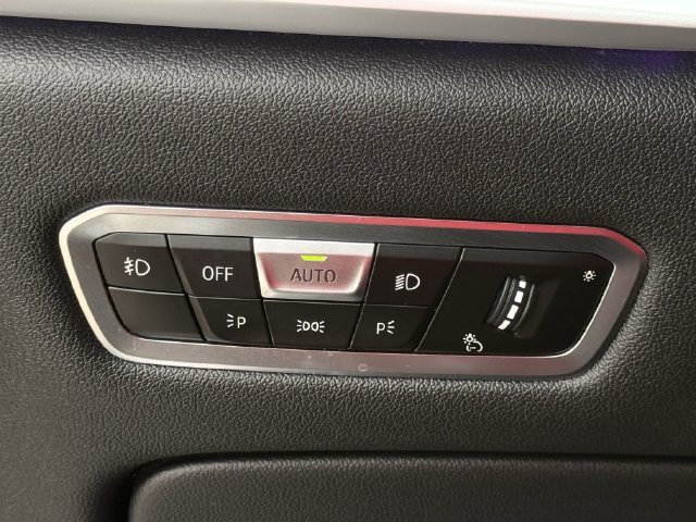Used 2020 BMW X7 xDrive40i w/ Premium Package AWD/4WD image 24
