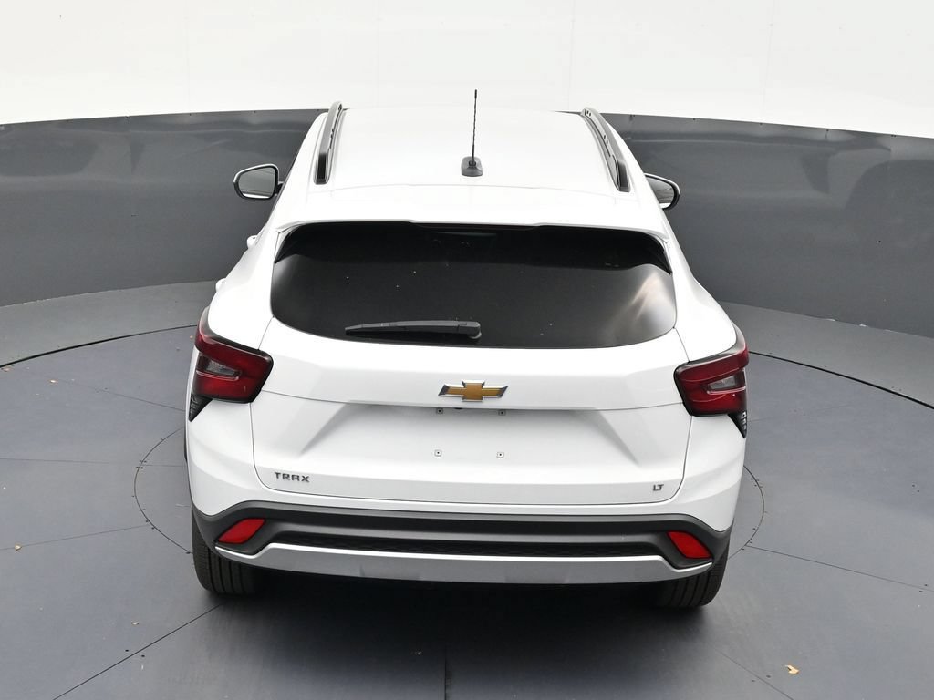 Used 2026 Chevrolet Trax LT FWD image 16