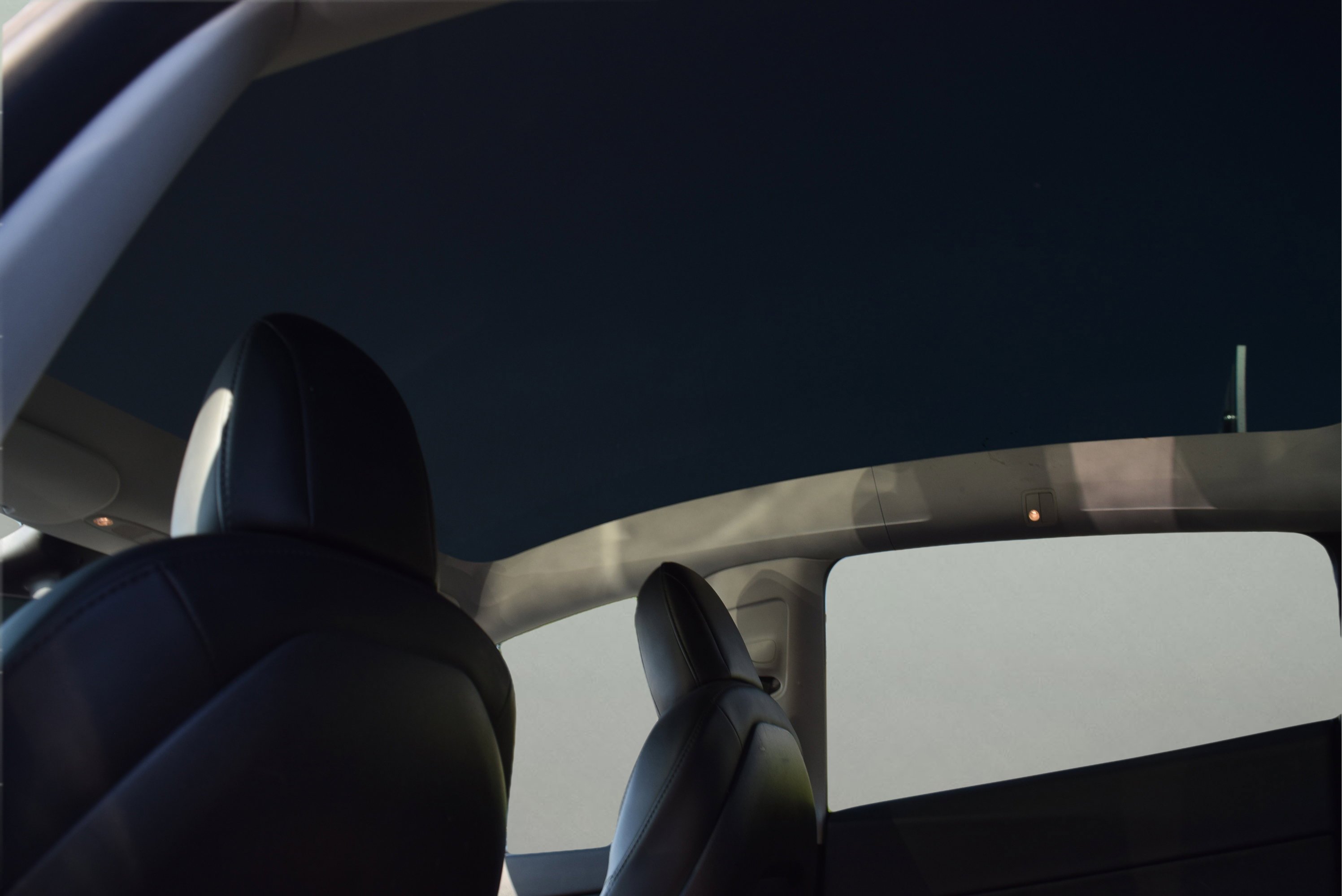 Used 2021 Tesla Model Y Long Range image 9