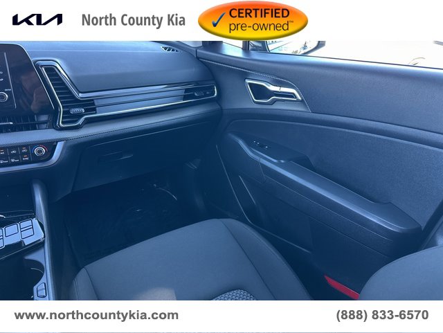 Certified 2025 Kia Sportage LX image 13