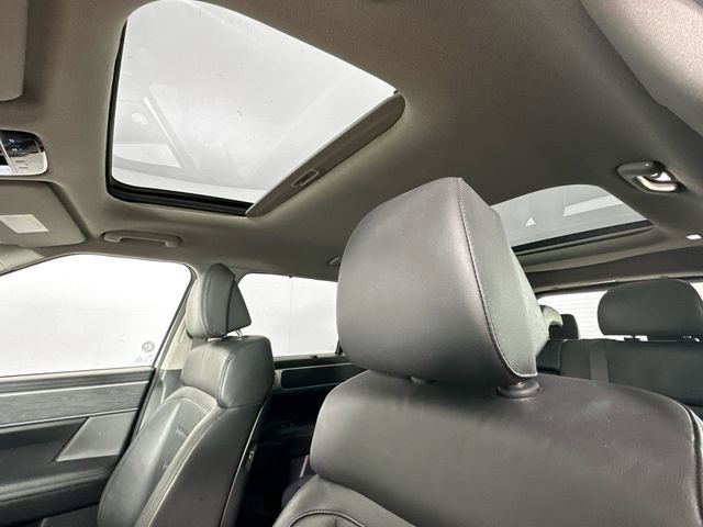 Used 2025 Hyundai Santa Fe Limited AWD/4WD image 20