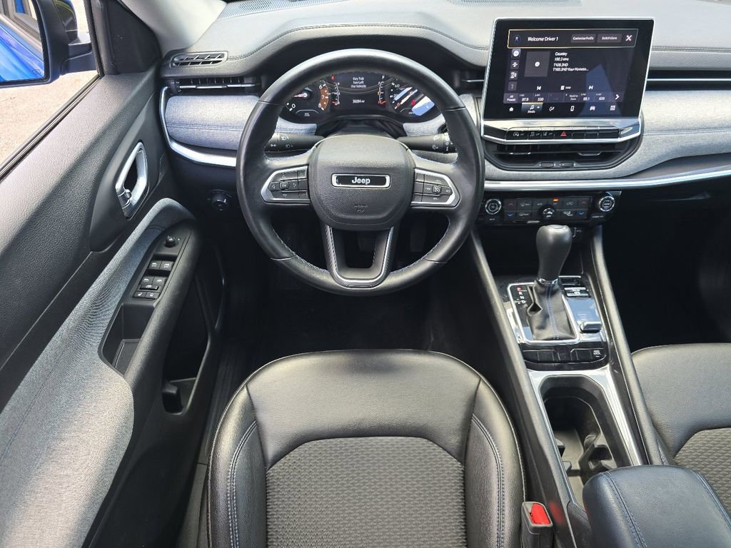 Used 2022 Jeep Compass Latitude w/ Convenience Group AWD/4WD image 22