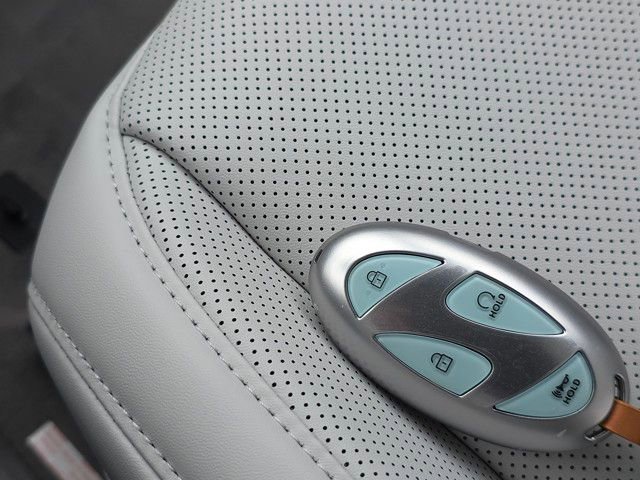 New 2025 Hyundai Ioniq 6 SEL image 28