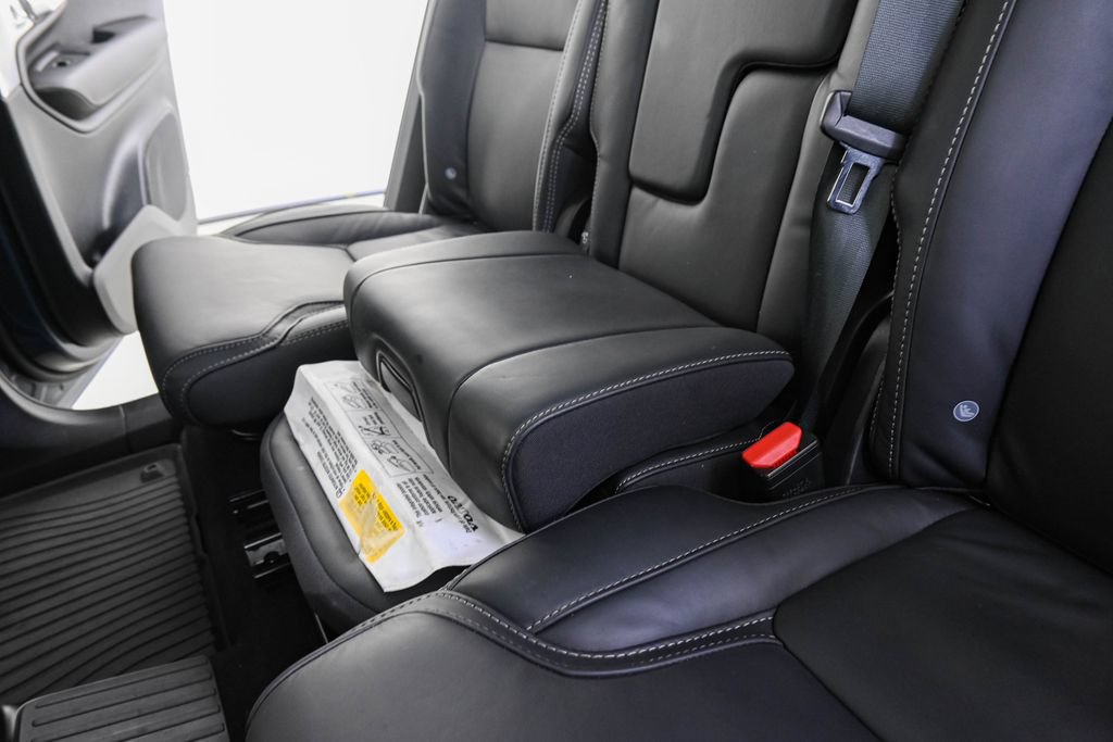 Certified 2024 Volvo XC90 T8 Ultimate w/ Lounge Package AWD/4WD image 24