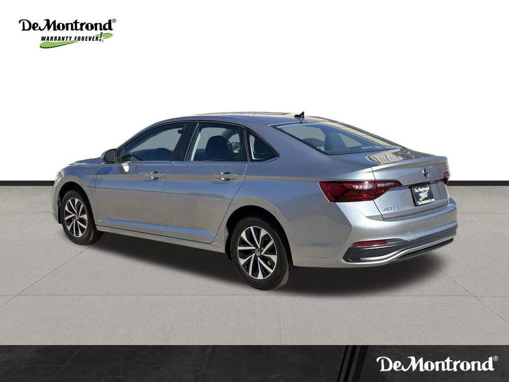 Used 2024 Volkswagen Jetta S image 7