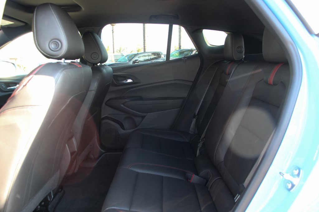 Used 2024 Chevrolet Trax RS w/ Sunroof Package image 32