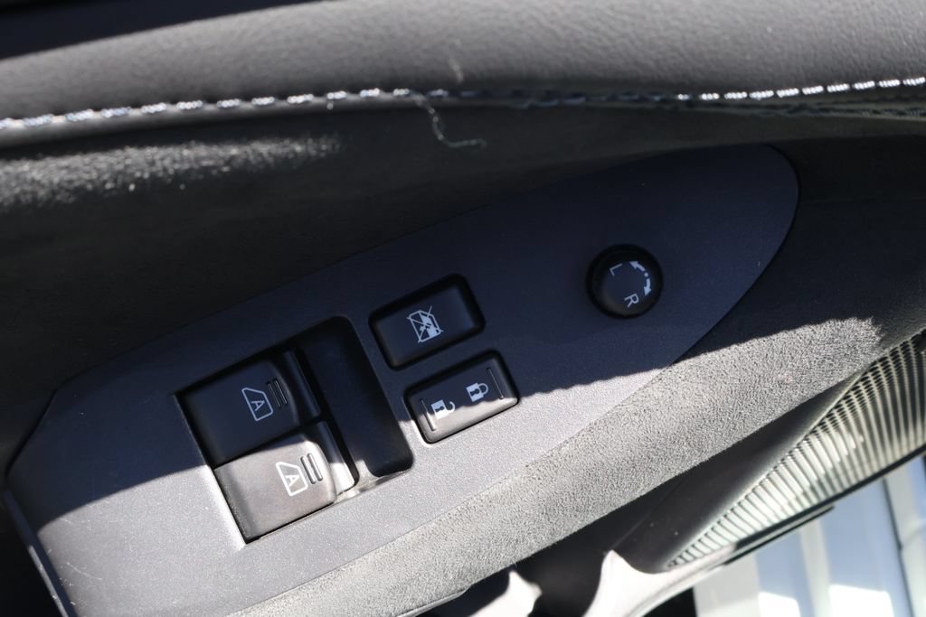Used 2023 Nissan Z w/ Floor Mat Package (L93) RWD image 19